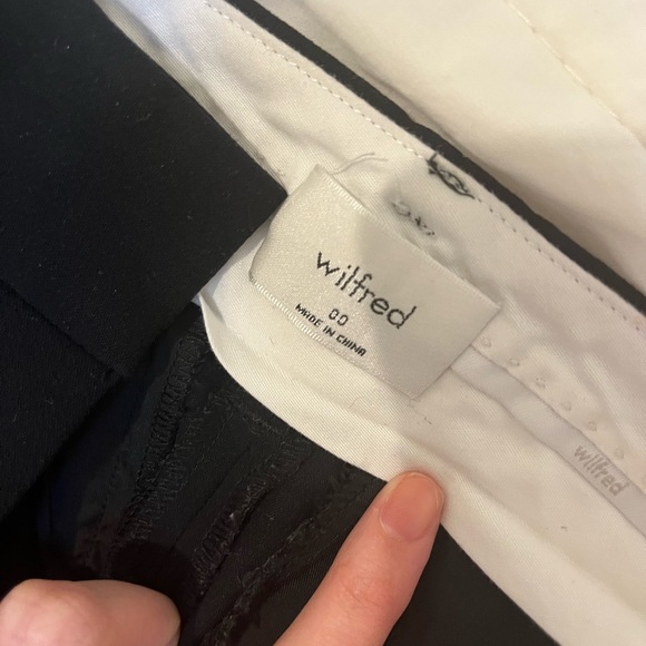 Aritzia Wilfred high waisted pant pleated - Picture 1 of 2